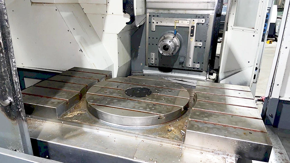 Vertical vs Horizontal Machining Center: Explore Differences 5 Horizontal machining center worktable Vertical vs Horizontal Machining Center Explore Differences ROSNOK CNC MACHINE