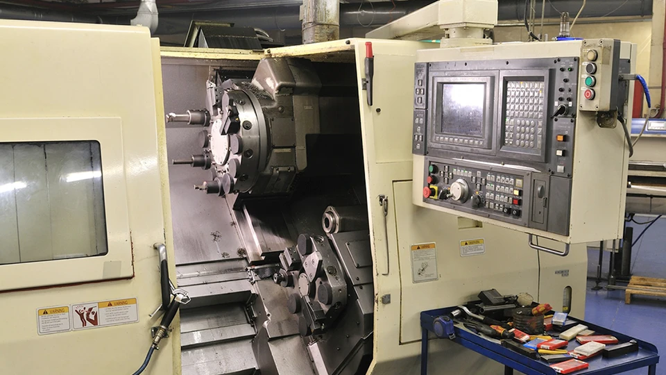 High Precision Lathe Control Panel Buying a Lathe The Ultimate Expert Guide You Must Read ROSNOK CNC MACHINE