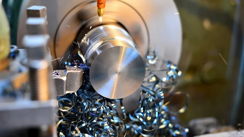Turning CNC Lathe vs Turning Center - What's the Key Difference ROSNOK CNC MACHINE From China