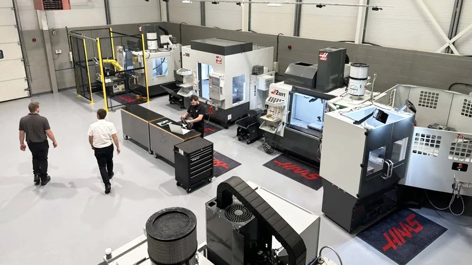 Top 10 CNC Milling Machine Manufacturers in the World 8 Haas Automation factory Top 10 CNC Milling Machine Manufacturers in the World ROSNOK