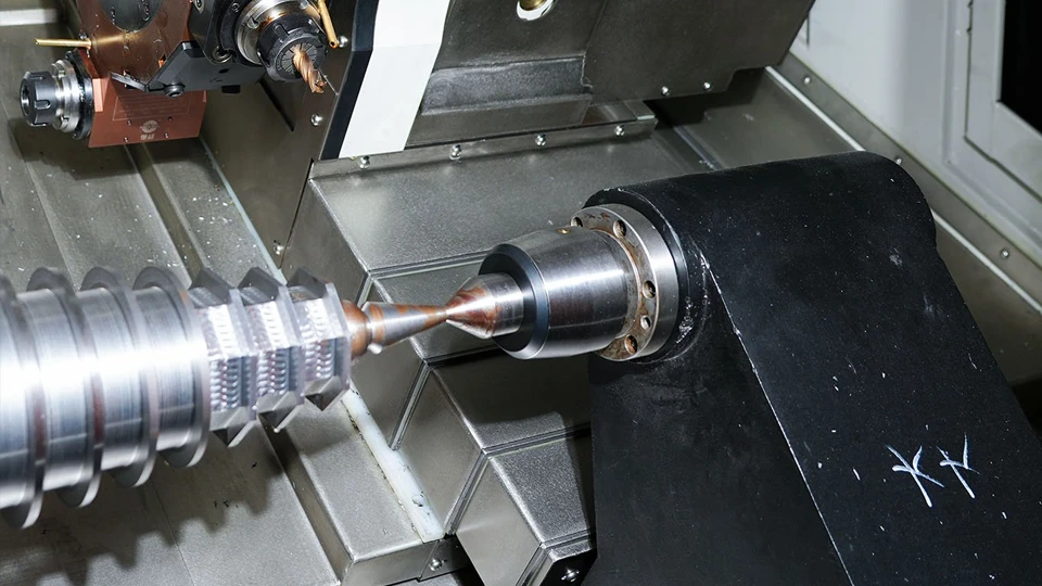 Hydraulic and Pneumatic Tailstocks What Is a Tailstock and What Does It Do