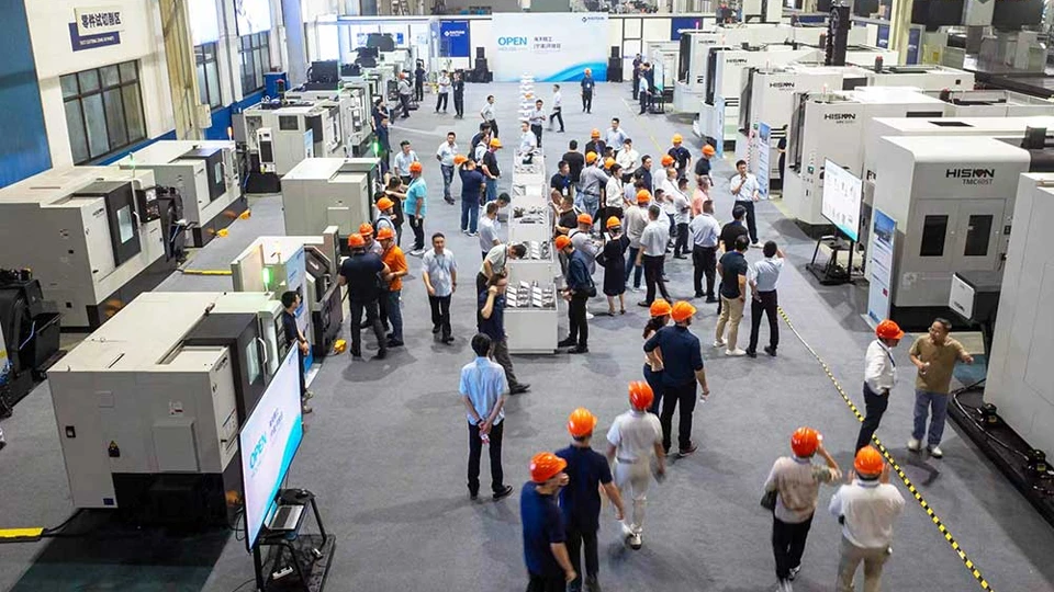 Top 10 Lathe Machine Manufacturers in China 15 Haitian Precision Machinery factory Top 10 Lathe Machine Manufacturers in China