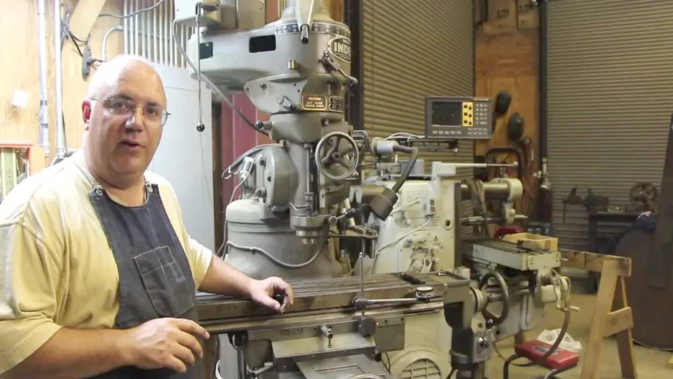 How to Use a Milling Machine.How to Maintain a Milling Machine webp
