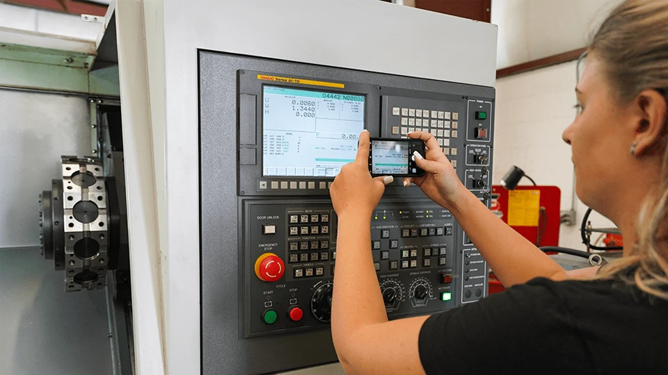 Closed-Loop vs Semi-Closed-Loop CNC Control Systems 3 Why Feedback Matters in CNC Machining