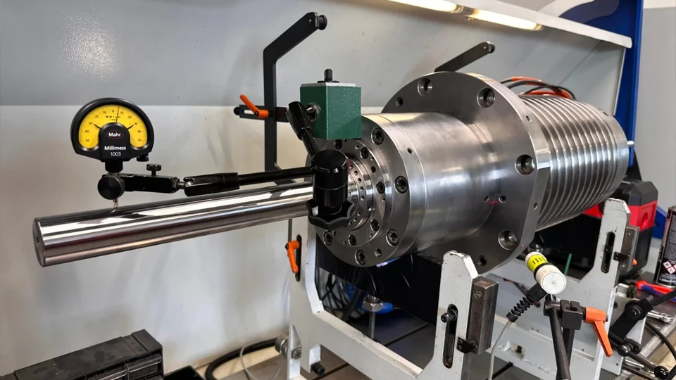 Essential CNC Machine Calibration for Better Accuracy 3 Essential CNC Machine Calibration for Better Accuracy Spindle runout